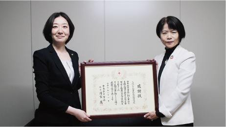 ▲日本赤十字社への寄付に対して「感謝状」をいただきました。（2025年9月22日）